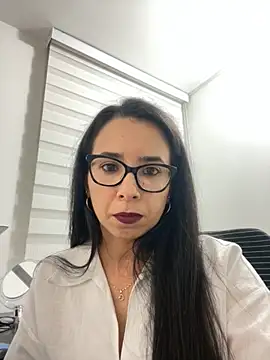 Snapshot of Vicky_ro chatting on November 6, 2025, 12:14 am Vicky ro online show from November 6, 2025, 12:14 am