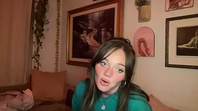 Snapshot of angelgirl98 chatting on April 22, 2026, 4:30 am angelgirl98 online show from April 22, 2026, 4:30 am