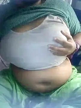 angelboudi0592 online show from November 10, 2025, 9:47 am