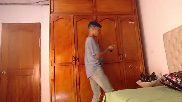 Snapshot of Tessachains_2_ chatting on February 14, 2026, 1:50 am Tessachains 2 online show from February 14, 2026, 1:50 am