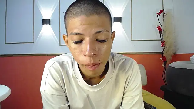 Snapshot of Tessachains_2_ chatting on November 26, 2025, 2:44 am Tessachains 2 online show from November 26, 2025, 2:44 am