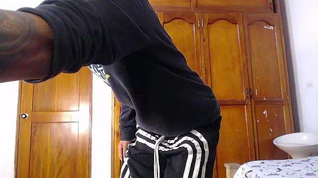 Snapshot of Tessachains_2_ chatting on February 27, 2026, 1:50 am Tessachains 2 online show from February 27, 2026, 1:50 am