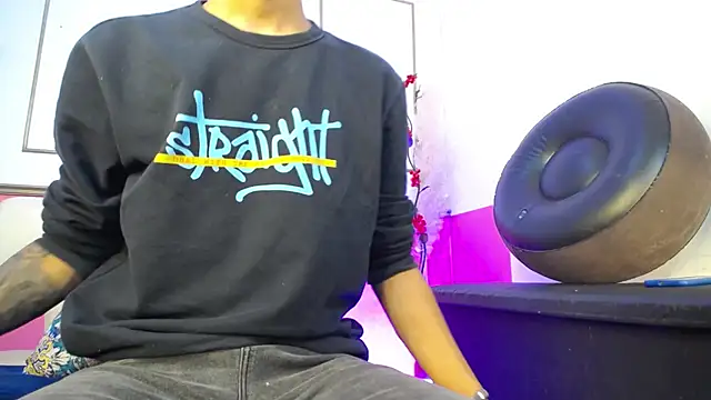 Snapshot of Tessachains_2_ chatting on November 24, 2025, 1:38 am Tessachains 2 online show from November 24, 2025, 1:38 am