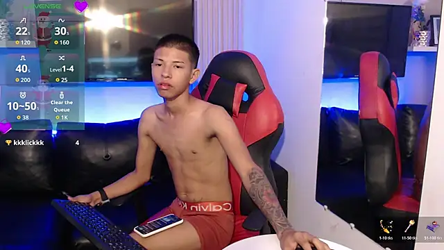 Snapshot of Tessachains_2_ chatting on December 15, 2025, 4:35 pm Tessachains 2 online show from December 15, 2025, 4:35 pm