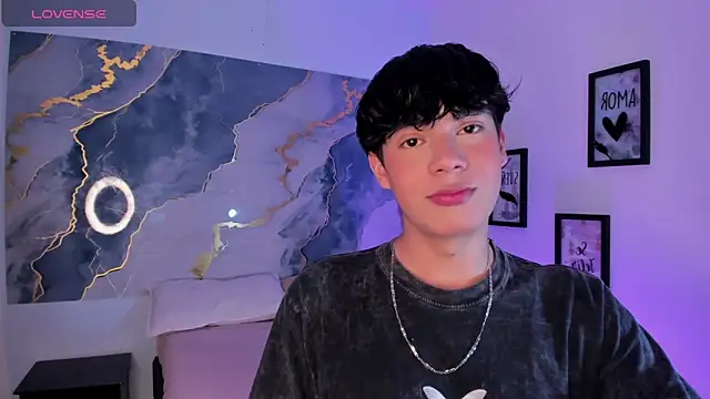 Isaac Kurtt online show from November 19, 2025, 7:25 pm