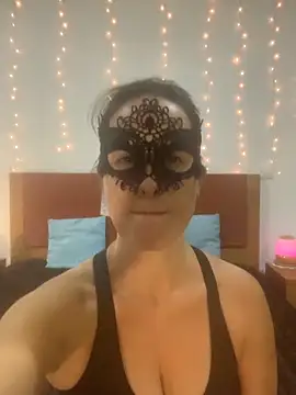 massagistahotbrunette online show from November 21, 2025, 7:13 pm