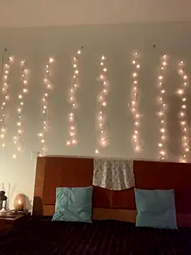 massagistahotbrunette online show from November 20, 2025, 7:14 pm