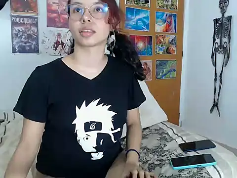 kiaralenon online show from November 8, 2025, 11:52 pm