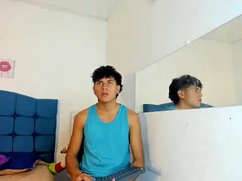 Snapshot of Valentino_Lane chatting on February 5, 2026, 6:09 am Valentino Lane online show from February 5, 2026, 6:09 am