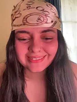 candicewest  online show from February 21, 2026, 5:04 pm