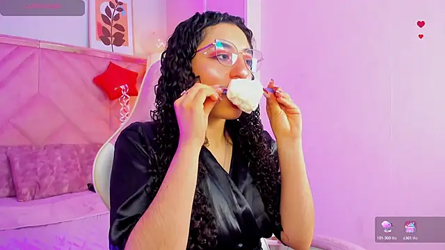 Snapshot of DemiJones_ chatting on February 15, 2026, 4:46 am DemiJones online show from February 15, 2026, 4:46 am