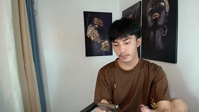 Urloverhardcock online show from December 15, 2025, 4:51 am