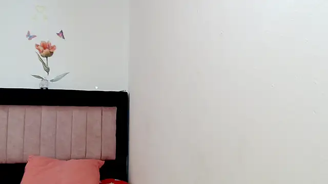 AMARYXS online show from April 10, 2026, 3:52 pm