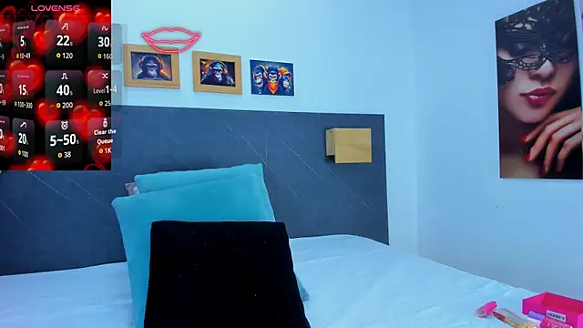 Andhrea Vale online show from April 14, 2026, 12:21 pm