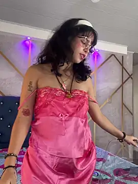  vaiolet owo online show from November 28, 2025, 6:08 pm