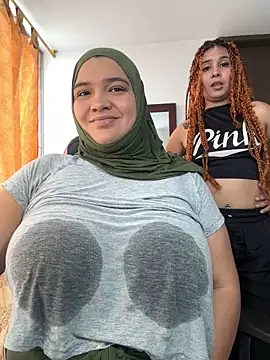 Snapshot of sweetmuslim01 chatting on November 24, 2025, 5:35 pm sweetmuslim01 online show from November 24, 2025, 5:35 pm