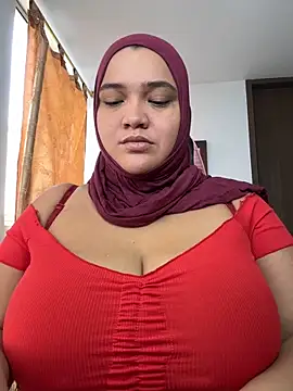 Snapshot of sweetmuslim01 chatting on October 12, 2025, 3:57 pm sweetmuslim01 online show from October 12, 2025, 3:57 pm