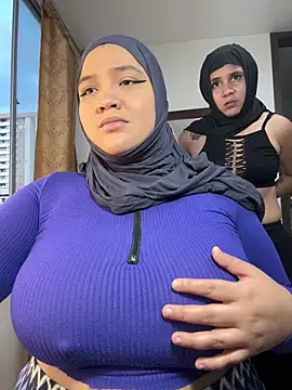 Snapshot of sweetmuslim01 chatting on December 18, 2025, 10:35 pm sweetmuslim01 online show from December 18, 2025, 10:35 pm