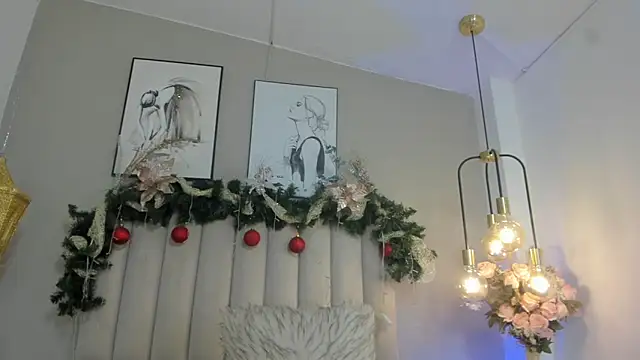 EmilyMiller 22 online show from December 18, 2025, 11:47 am