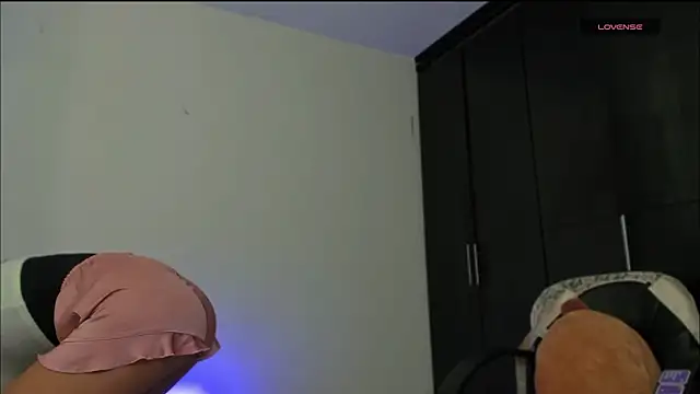 Snapshot of LilyGarcia chatting on November 7, 2025, 5:06 pm LilyGarcia online show from November 7, 2025, 5:06 pm