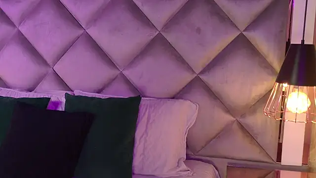 Snapshot of crystal_gilton chatting on January 16, 2026, 7:07 pm crystal gilton online show from January 16, 2026, 7:07 pm