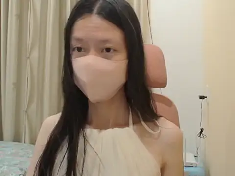 Lil-Cherries online show from January 19, 2026, 11:36 am