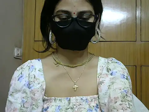 Fairy Pie online show from April 6, 2026, 10:22 pm