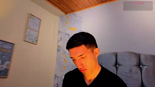 Un Sluttyy online show from March 30, 2026, 11:55 am