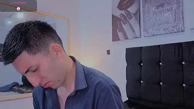 Snapshot of Un_Sluttyy chatting on February 28, 2026, 10:59 am Un Sluttyy online show from February 28, 2026, 10:59 am