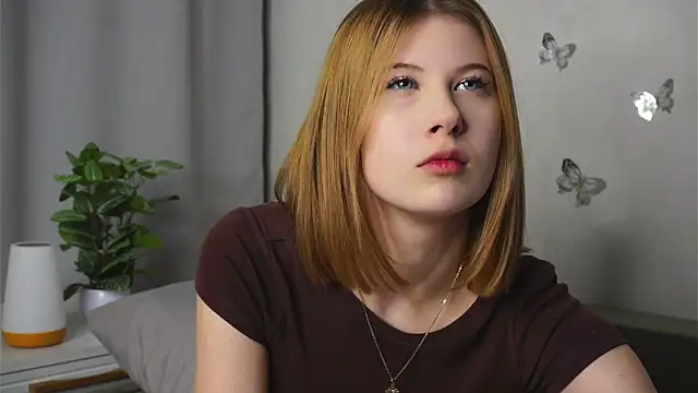 YvonneBou online show from November 24, 2025, 7:14 pm