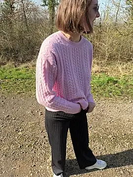 roroandjujuLoveX online show from February 26, 2026, 1:33 pm