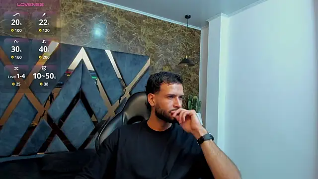 Snapshot of Jacob_Benelli chatting on February 4, 2026, 11:22 pm Jacob Benelli online show from February 4, 2026, 11:22 pm