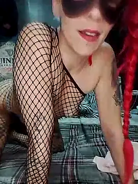 darkangel8672 online show from November 16, 2025, 2:05 am