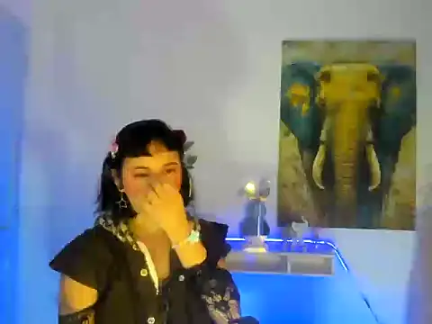 Snapshot of Hollysquirtx chatting on November 7, 2025, 1:15 pm Hollysquirtx online show from November 7, 2025, 1:15 pm