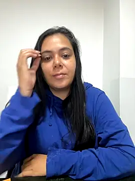 Snapshot of LorieFerrer chatting on September 17, 2025, 5:37 pm LorieFerrer online show from September 17, 2025, 5:37 pm