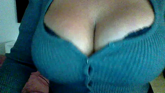 Snapshot of cleo094 chatting on November 20, 2025, 2:12 am cleo094 online show from November 20, 2025, 2:12 am