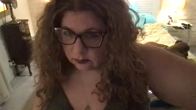 Snapshot of lilwilogurl chatting on November 11, 2025, 6:08 am lilwilogurl online show from November 11, 2025, 6:08 am
