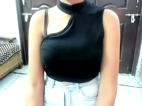 Snapshot of Cute-alishaa chatting on December 19, 2025, 1:42 am Cute-alishaa online show from December 19, 2025, 1:42 am