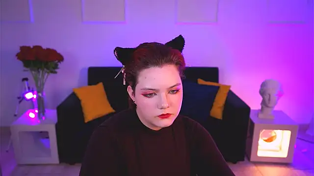 Snapshot of VettaAdams chatting on November 7, 2025, 9:36 am VettaAdams online show from November 7, 2025, 9:36 am