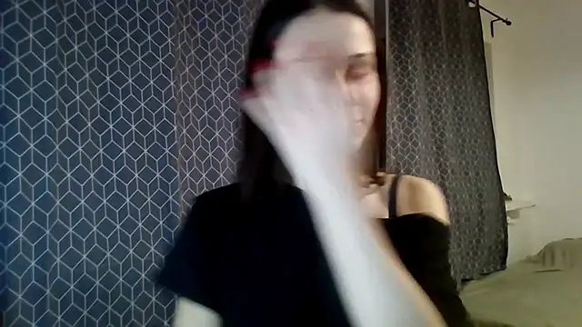 Snapshot of CarmenBody chatting on December 18, 2025, 10:35 pm CarmenBody online show from December 18, 2025, 10:35 pm