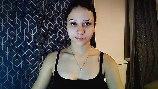 Snapshot of CarmenBody chatting on January 8, 2026, 9:32 pm CarmenBody online show from January 8, 2026, 9:32 pm