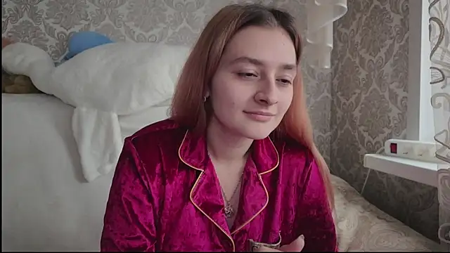 SweetLiaison online show from November 24, 2025, 10:15 am