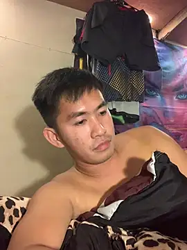 Snapshot of denzkylexx chatting on March 31, 2026, 1:13 pm denzkylexx online show from March 31, 2026, 1:13 pm