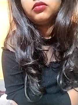 Sexy Divya   online show from January 31, 2026, 8:07 pm