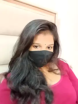 Sexy Divya   online show from November 17, 2025, 6:17 am