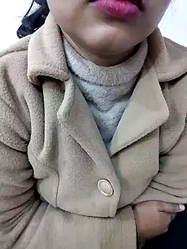 Sexy Divya   online show from January 7, 2026, 6:18 am