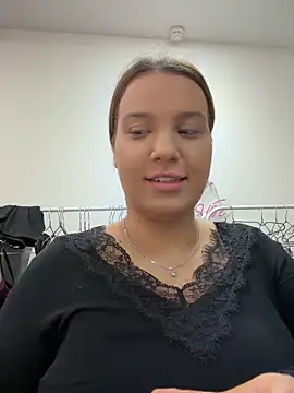 Snapshot of KilianaNoir chatting on June 21, 2026, 5:57 am KilianaNoir online show from June 21, 2026, 5:57 am