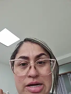 Snapshot of Laurenwc chatting on November 11, 2025, 7:30 pm Laurenwc online show from November 11, 2025, 7:30 pm