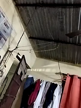 black and white choco online show from November 17, 2025, 3:38 pm