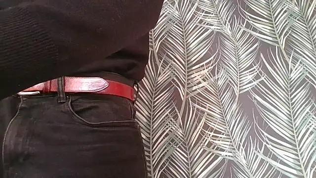 Snapshot of CuteDaddy92 chatting on December 19, 2025, 2:19 pm CuteDaddy92 online show from December 19, 2025, 2:19 pm